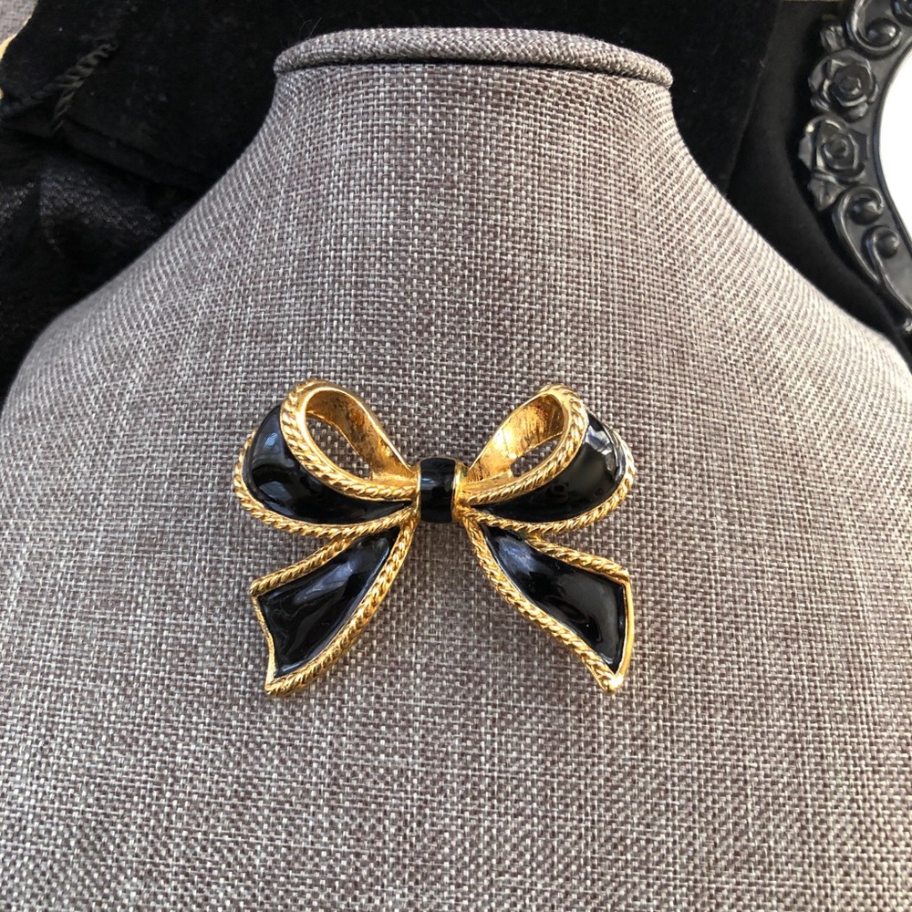 Vintage KJL for Avon Black Bow enhancer